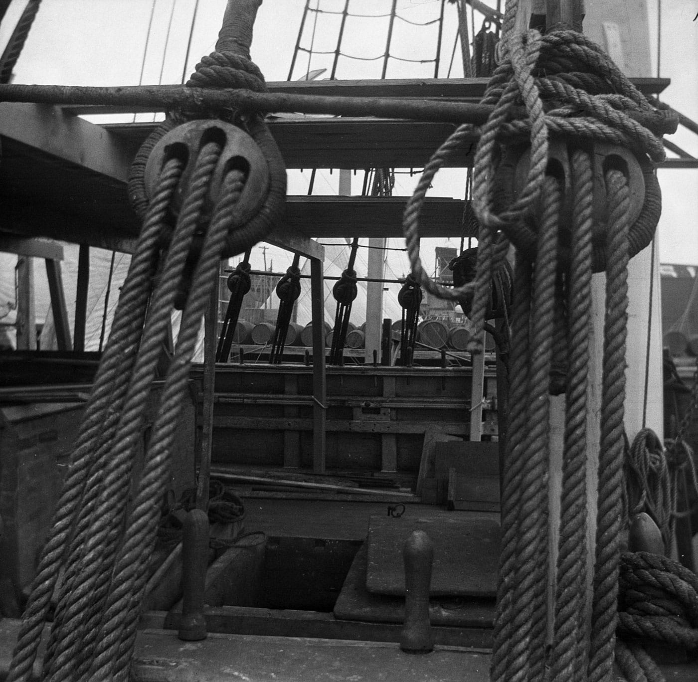 Clifford W. Ashley, "Deadeyes and Lanyards" (1904), photograph (courtesy New Bedford Whaling Museum)