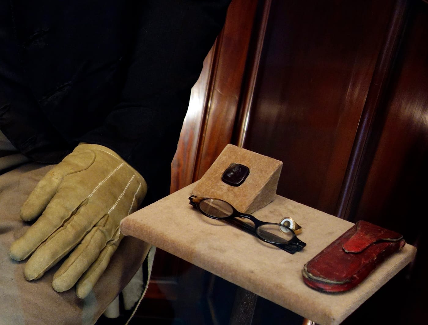 Detail of Jeremy Bentham in his auto-icon cabinet