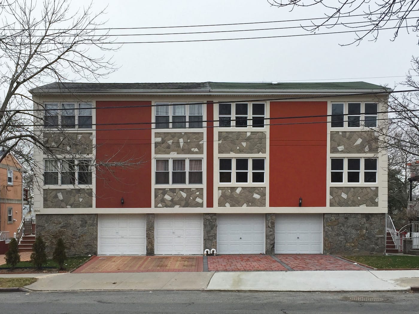"Minimal Traditional Condo with Color Blocking, Whitestone, NY" (2016), from <em>All the Queens Houses</em> (photo by Rafael Herrin-Ferri, courtesy the Architectural League of New York)