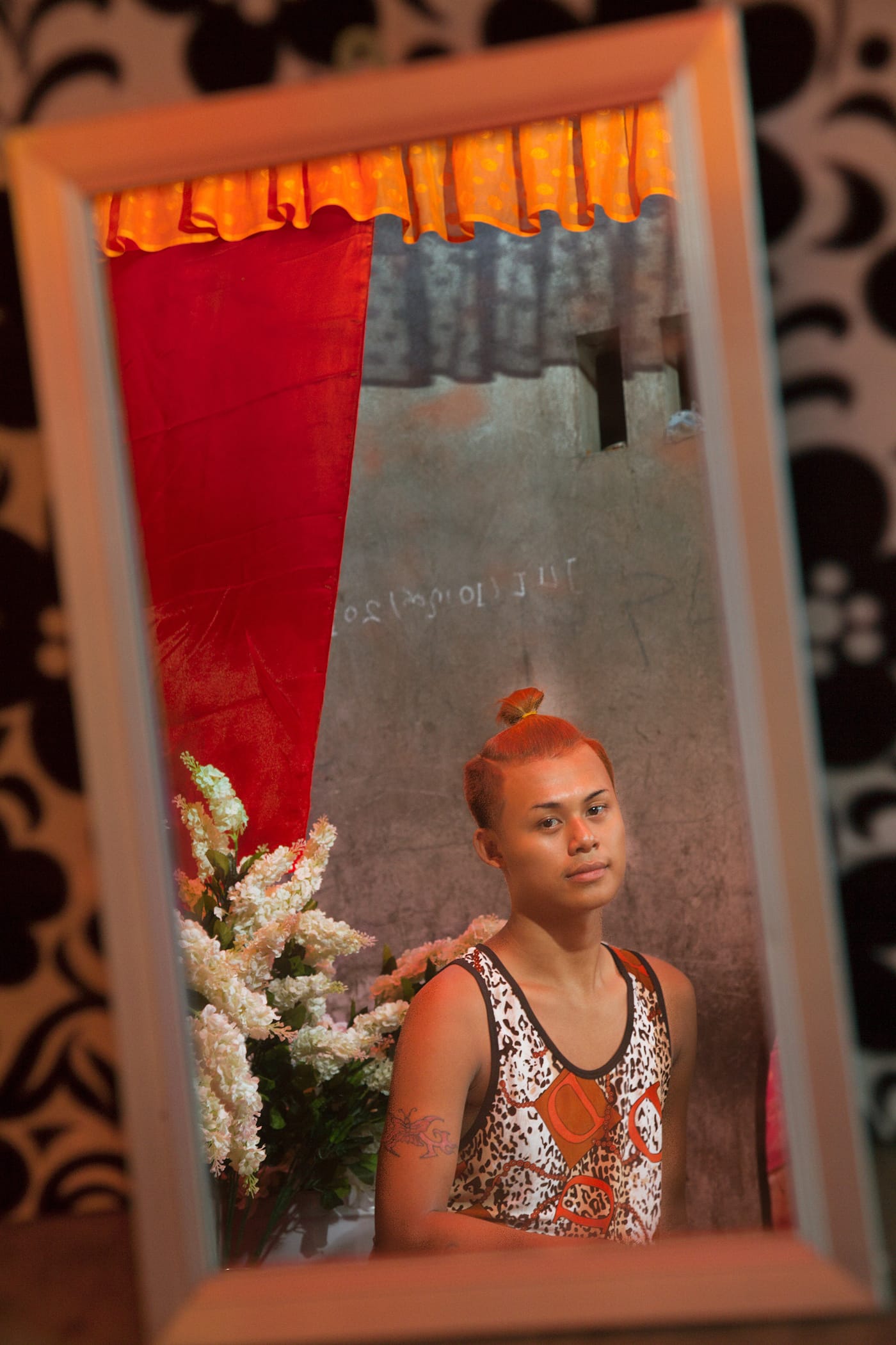 "A novice nat kaaw of Mot Me Noe’s in Mandalay." (© Mariette Pathy Allen, from <em>Transcendents: Spirit Mediums in Burma and Thailand</em>, courtesy Daylight Books)