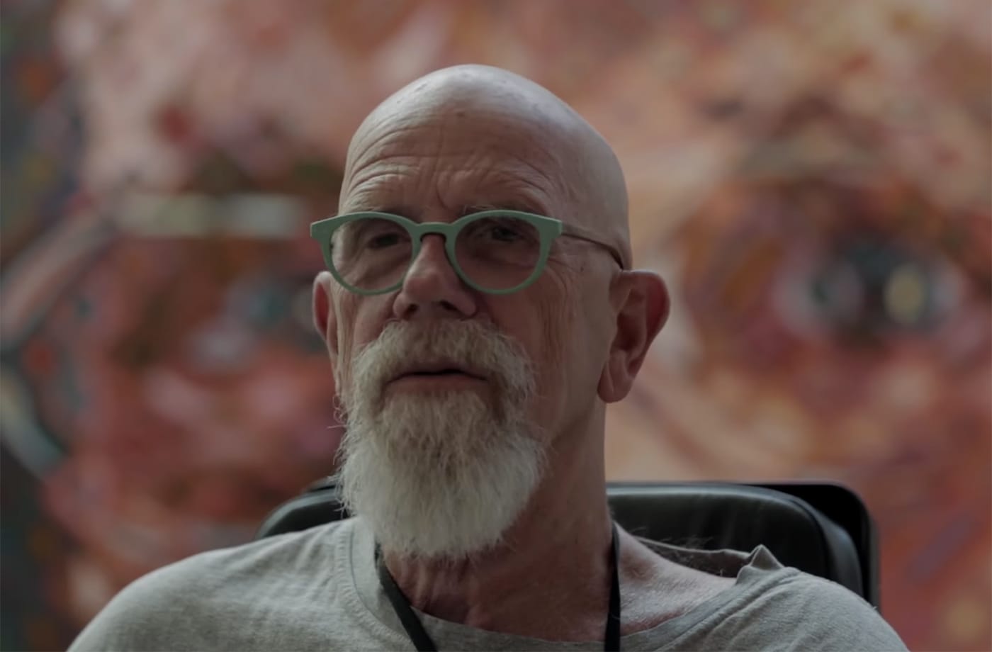 Chuck Close in a 2014 interview (screenshot by the author via YouTube)