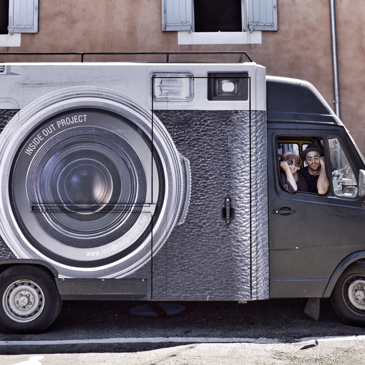 JR and Agnès Varda in JR’s photo booth van (courtesy Cohen Media Group)