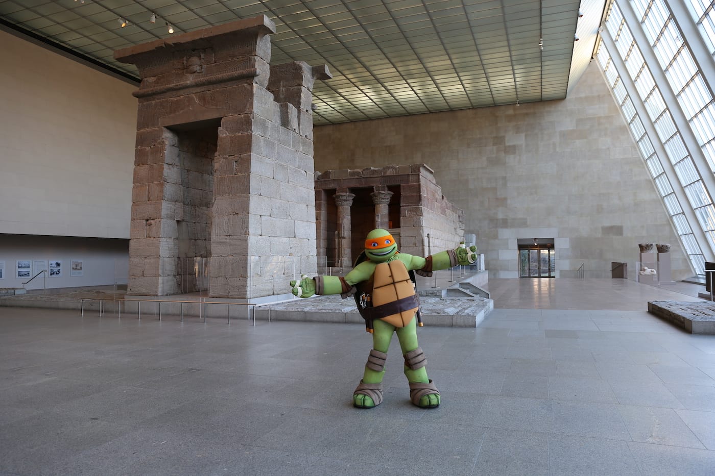 Michelangelo visits the Metropolitan Museum of Art