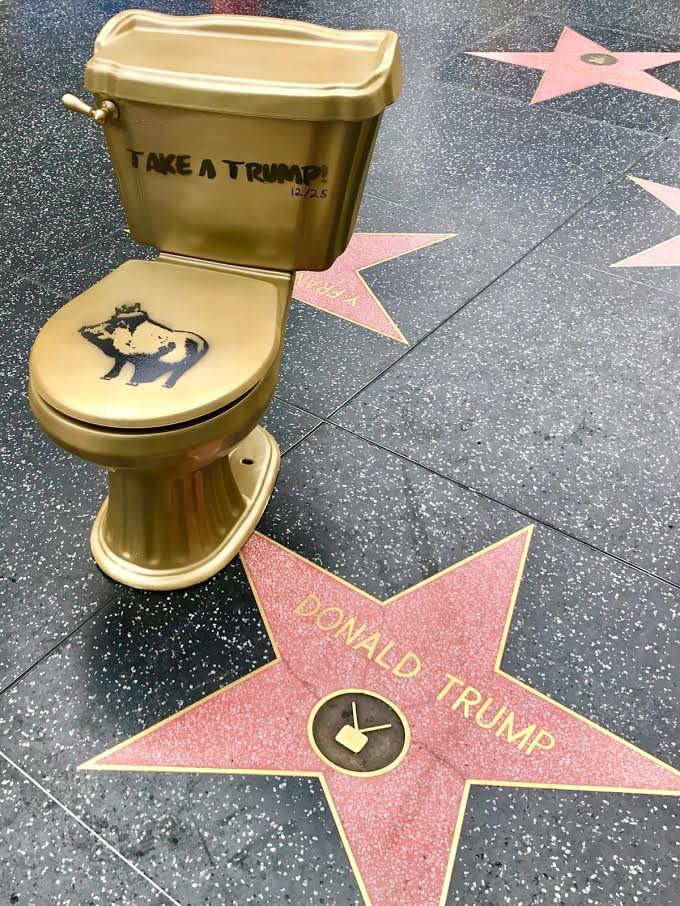 A toilet on Hollywood Boulevard (courtesy Art Finksters)