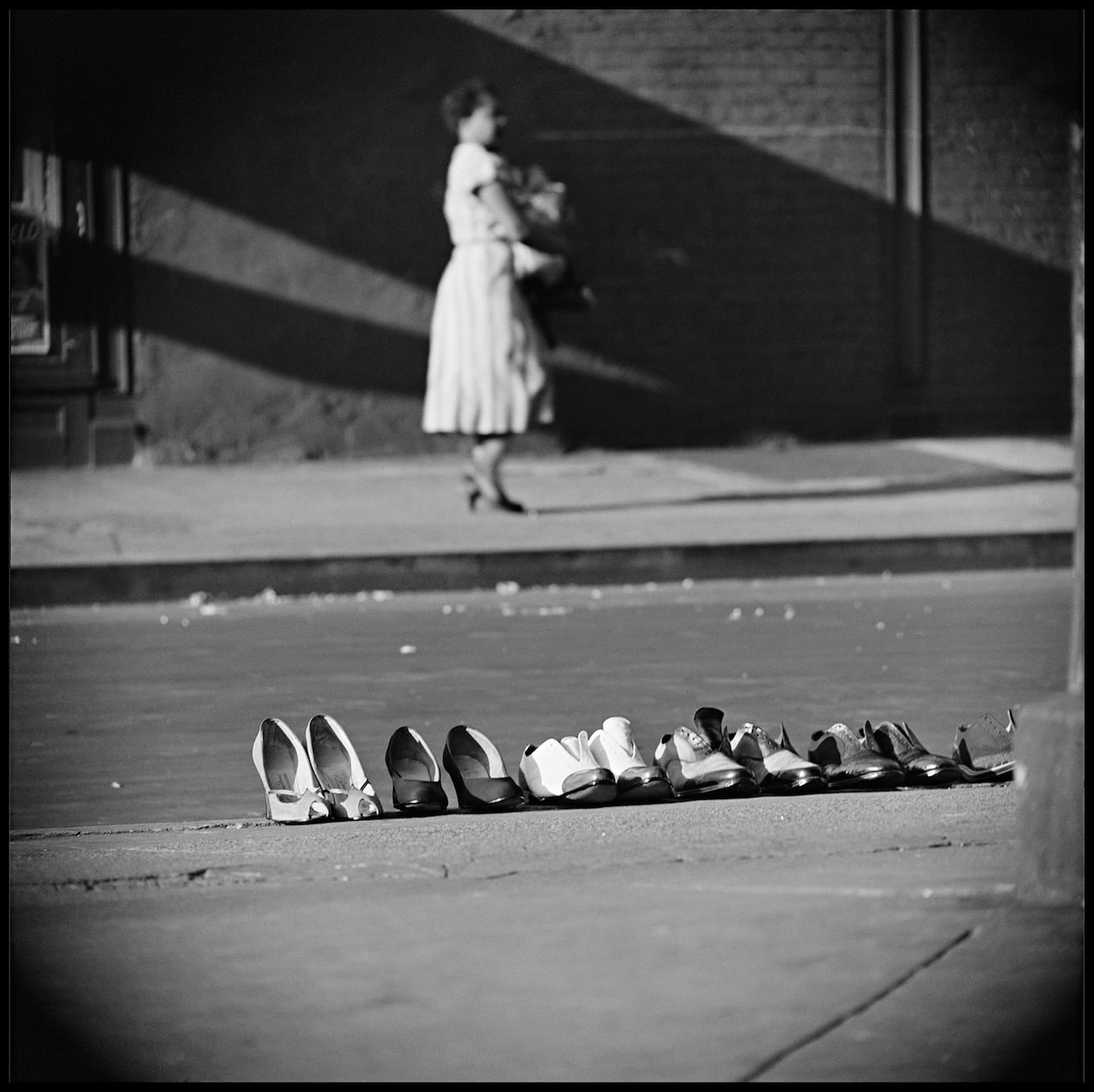 Gordon Parks, "Untitled, Harlem, New York" (1952), gelatin silver print 20 x 16 inches Edition 1 of 15, + 3 APs
