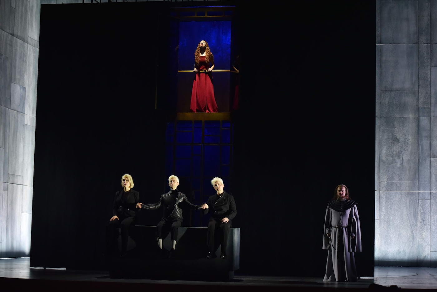Third Angel (tenor Alasdair Kent), First Angel/ Boy (countertenor Anthony Roth Costanzo), Second Angel (mezzo-soprano Krisztina Szabó), Protector (baritone Mark Stone) and Agnès (soprano Lauren Snouffer) in a scene from Written on Skin at Opera Philadelphia
