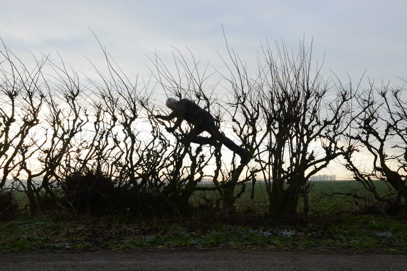 Andy Goldsworthy in <em/>Leaning into the Wind, a Magnolia Pictures release (photo courtesy of Magnolia Pictures; © Thomas Riedelsheime, all rights reserved)