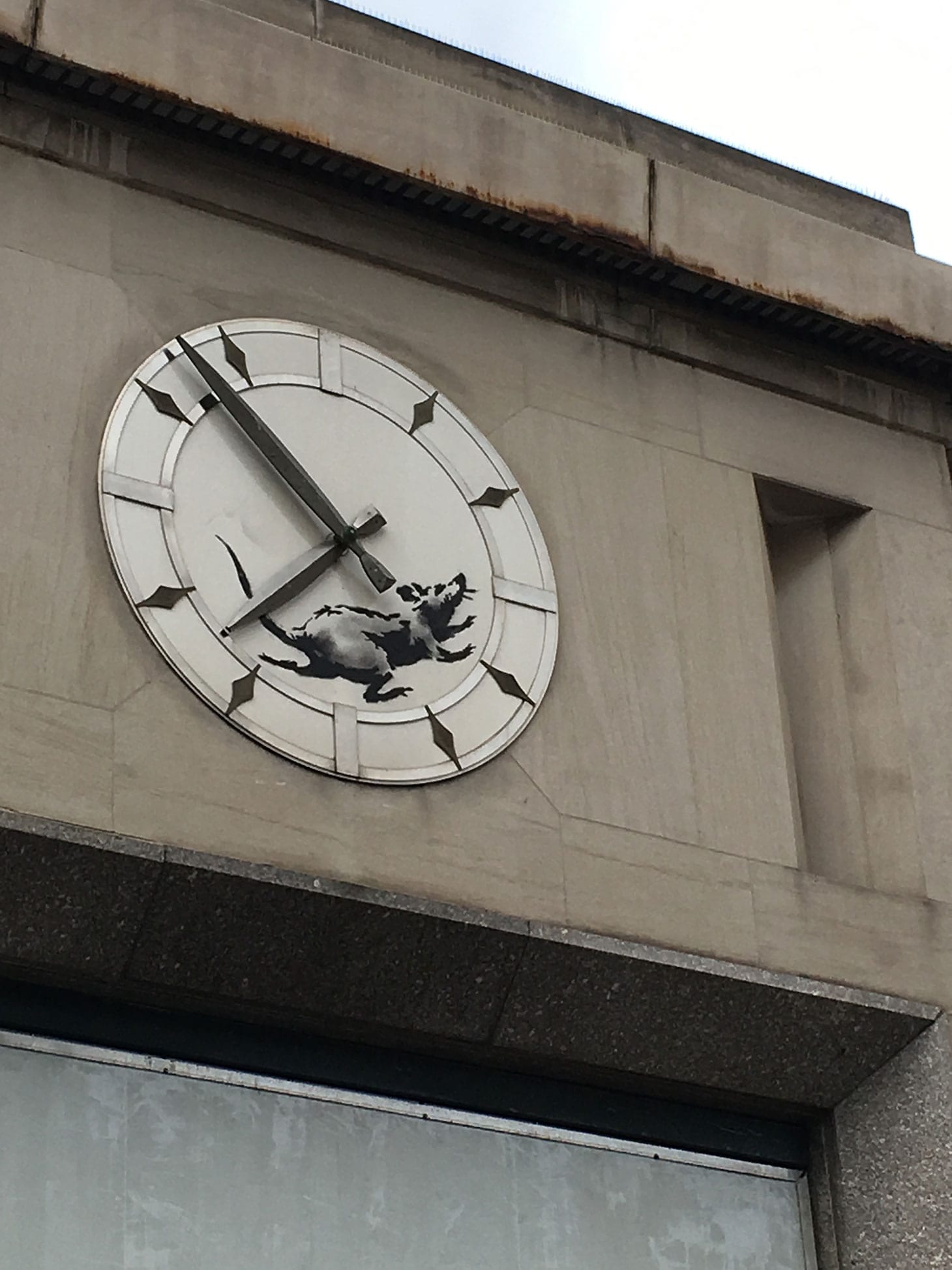 Banksy's new rat at 14th Street and Sixth Avenue