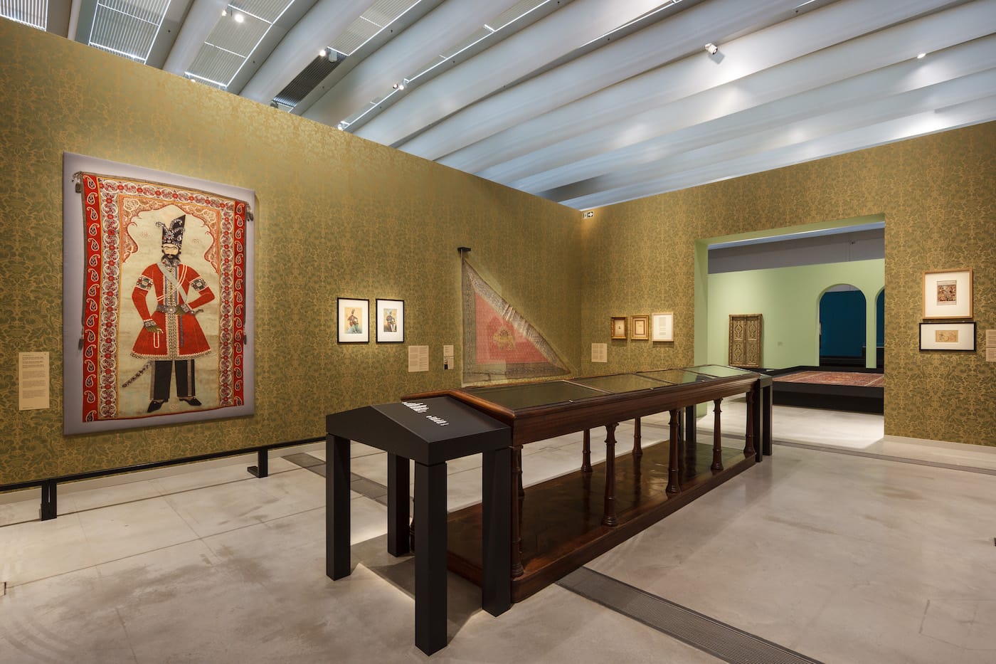 Installation view of <em/>The Rose Empire: Masterpieces of 19th Century Persian Art at the Louvre-Lens (photo by Laurent Lamacz, courtesy Louvre-Lens)