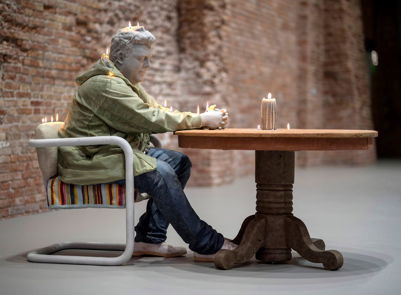 Urs Fischer, “Untitled” (2011), paraffin wax mixture, pigment, steel, wicks 136.8 x 117.7 x 191.3 cm, Pinault Collection (photo by Matteo De Fina)