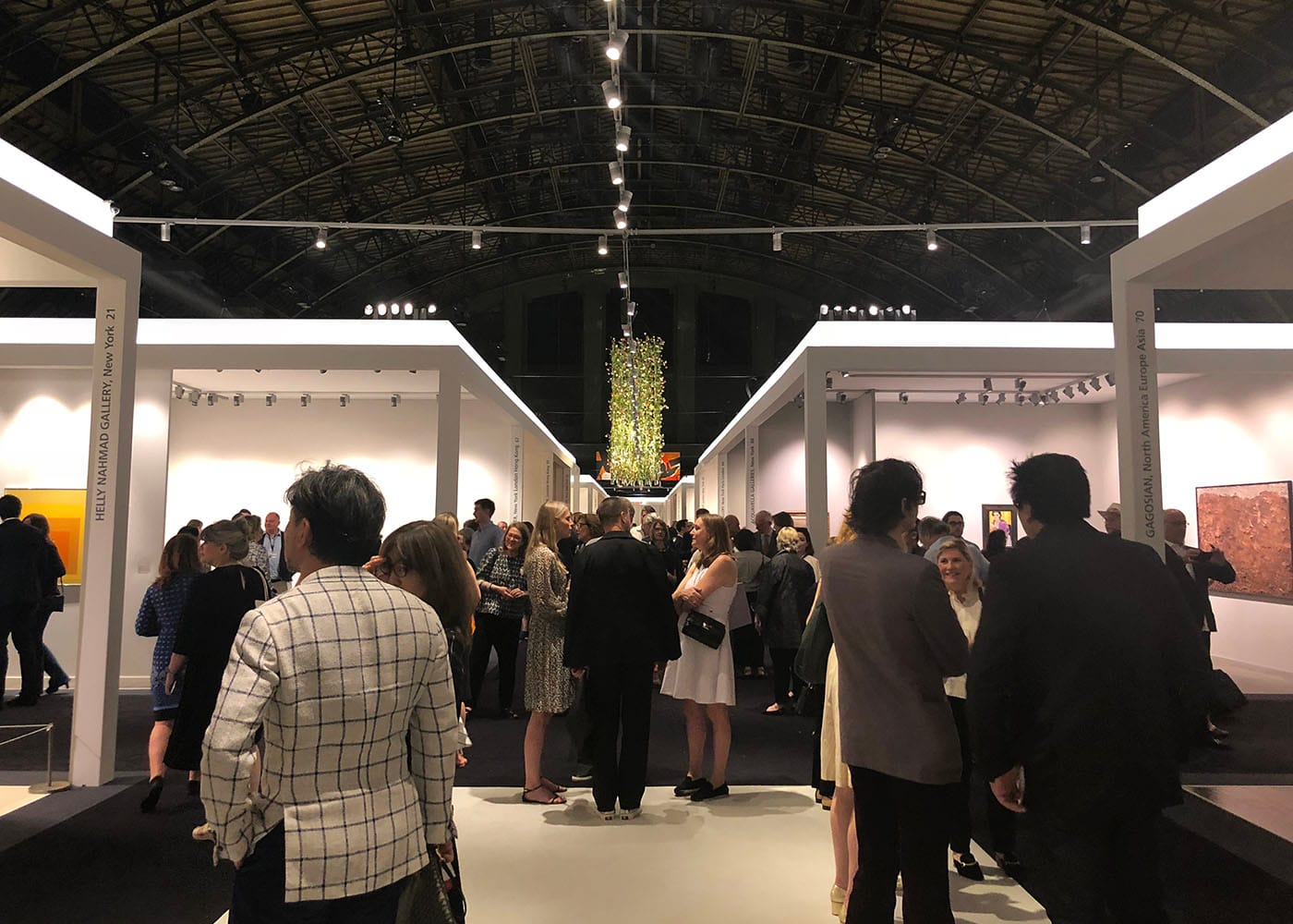 Crowds at the entrance to TEFAF New (all photos by the author for Hyperallergic)
