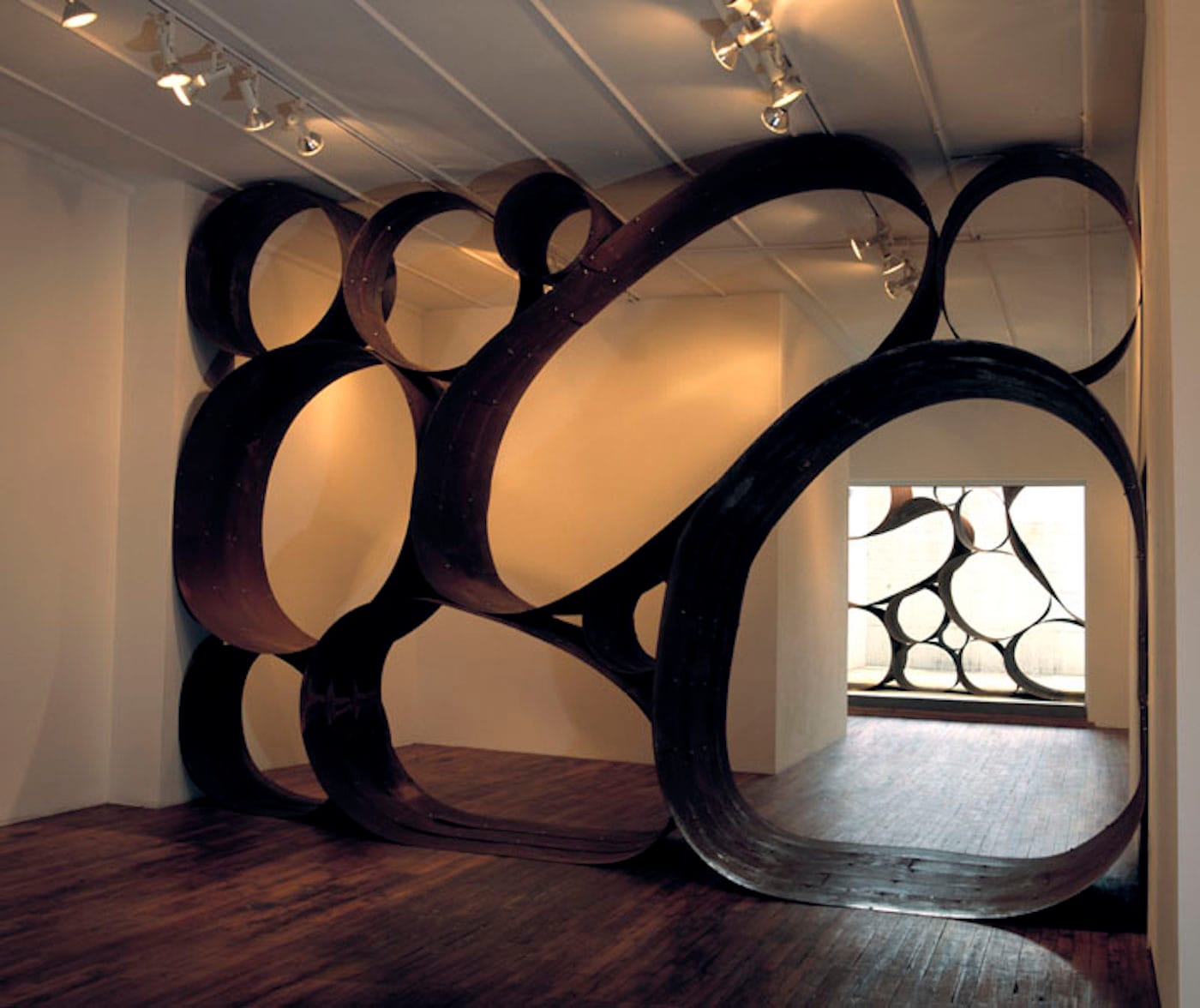 Dewitt Godfrey, "Picker Sculpture" site-specific installation in Black & White Gallery/Project Space's Williamsburg space (2004)
