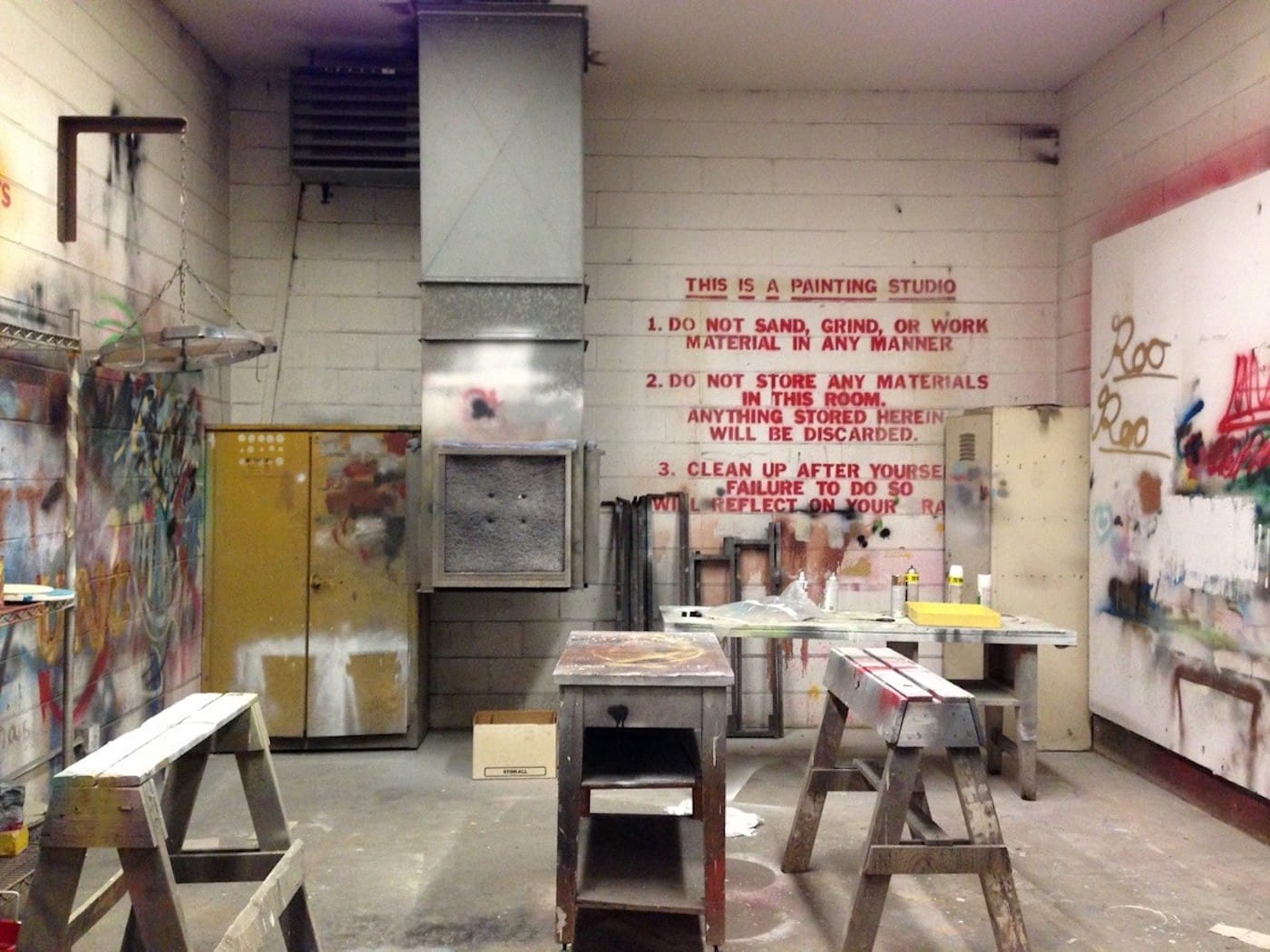 The Paint Spray Room at the UNC Art Lab (photo by the author)