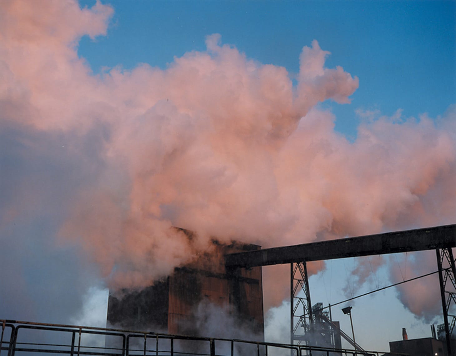 Naoya Hatakeyama, "Atmos (#07909)" (2003), Lambda print mounted to DiBond, 37 x 45 in., Hall Collection (image courtesy of Taka Ishii Gallery)