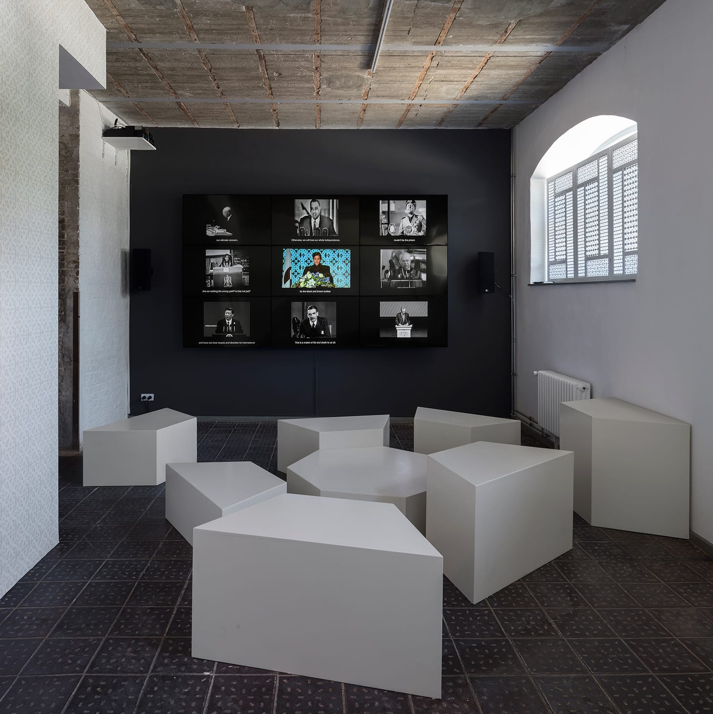 Heba Y. Amin, "Operation Sunken Sea The Anti-Control Room" (2018) (image courtesy of Heba Y. Amin, photo by Timo Ohler)