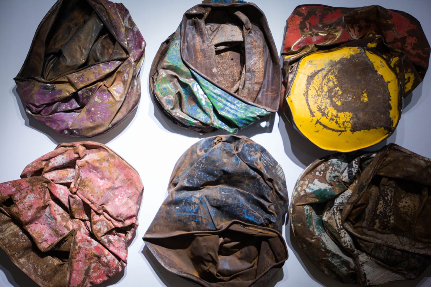 Maha Malluh, "Oil Candies" (2012) (photo by Wassim Griman for the Kamel Lazaar Foundation)