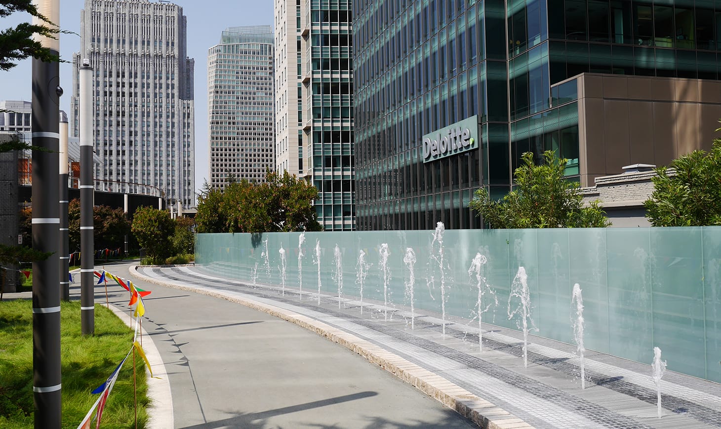 Ned Kahn, "Bus Jet Fountain"