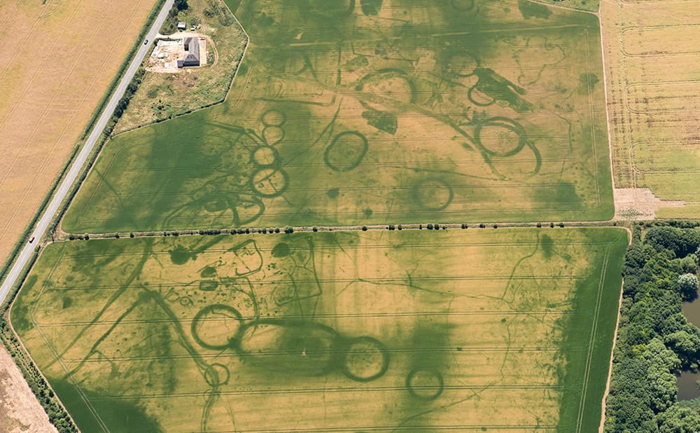 Heatwave Reveals Traces of Unknown Archeological Sites in England