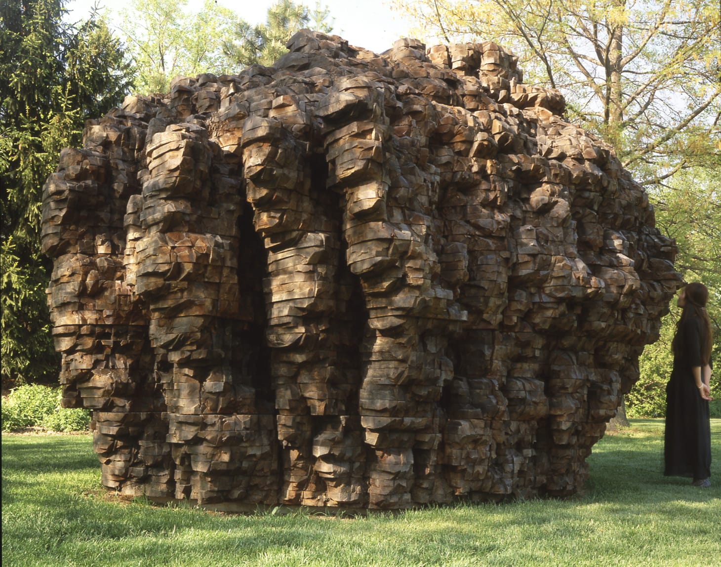 Ursula von Fydingsvard, "Bowl with Folds" (image courtesy Galerie Lelong)