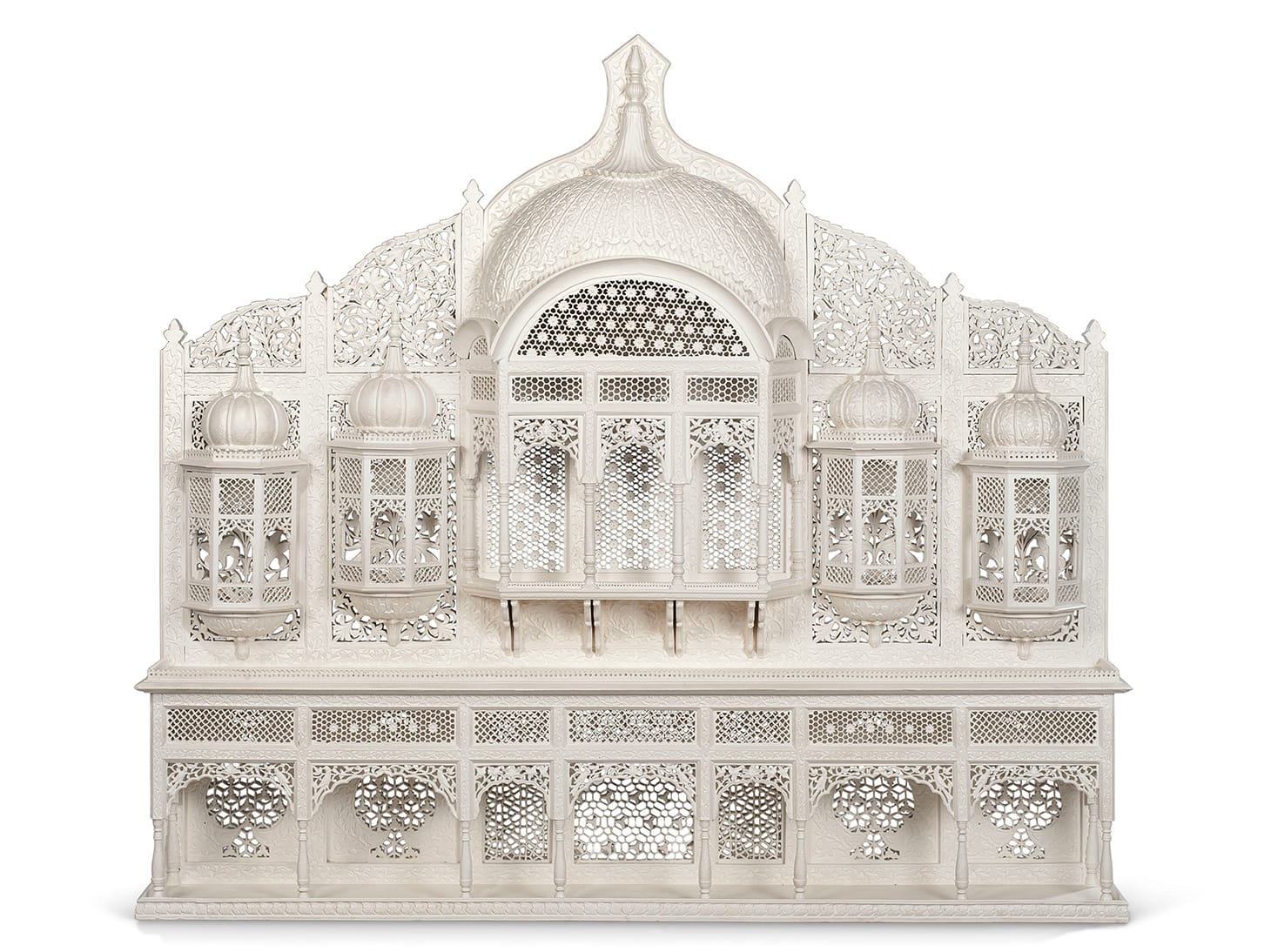 An Indian white-painted architectural facade (late 19th/early 20th century), 63 ¼ inches high, 70 inches wide (image courtesy Christie's)