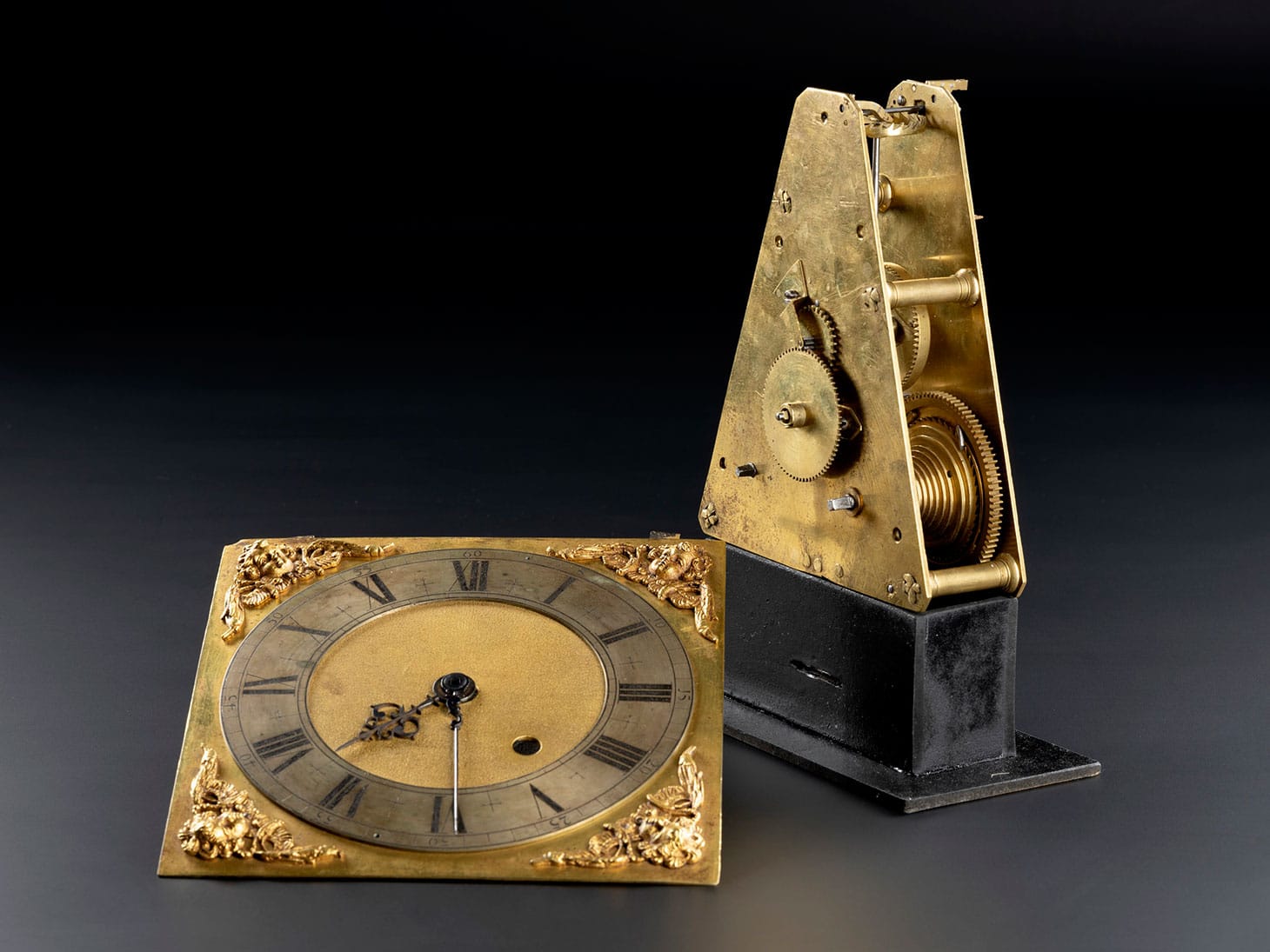 The Bruce-Oosterwijck longitude pendulum clock (© National Museums Scotland)