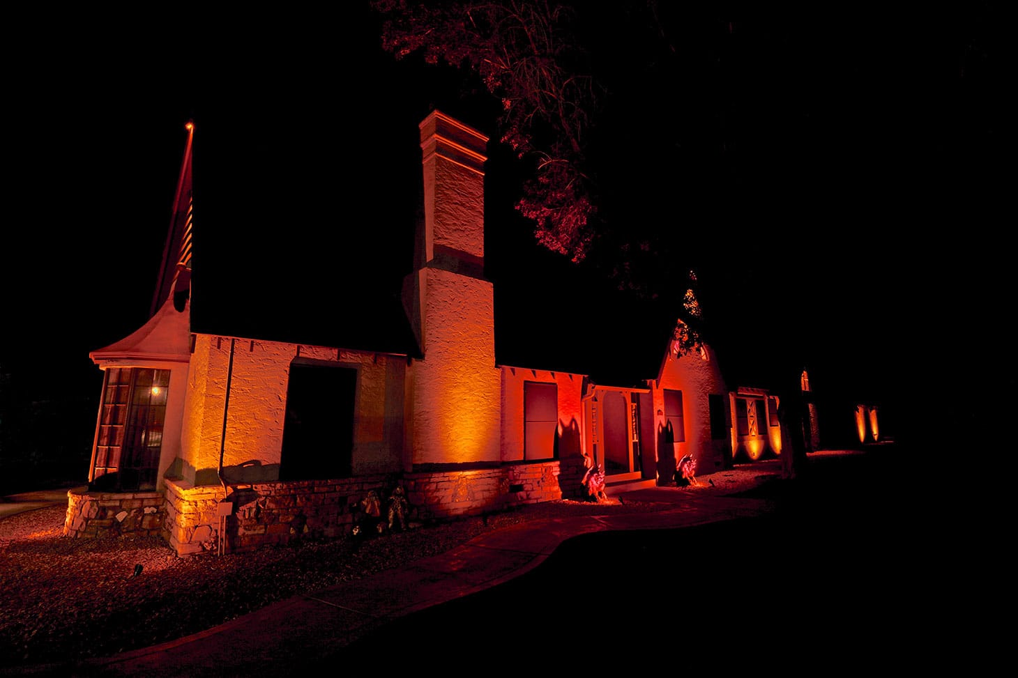 The Haunted Museum, West side