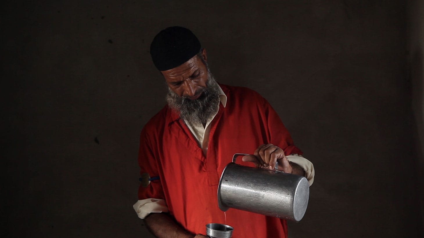 Basir Mahmood, "Monument of Arrival and Return" (2016), video installation, 9 minutes 36 seconds (image courtesy the artist)