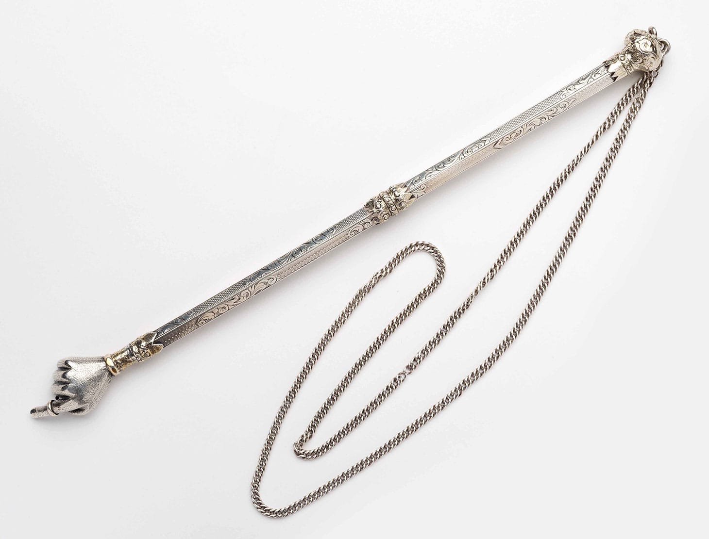 Torah Pointer (Yad), Birmingham, England (1843–1844), silver and gold (gilding) (image courtesy the Colonial Williamsburg Foundation)