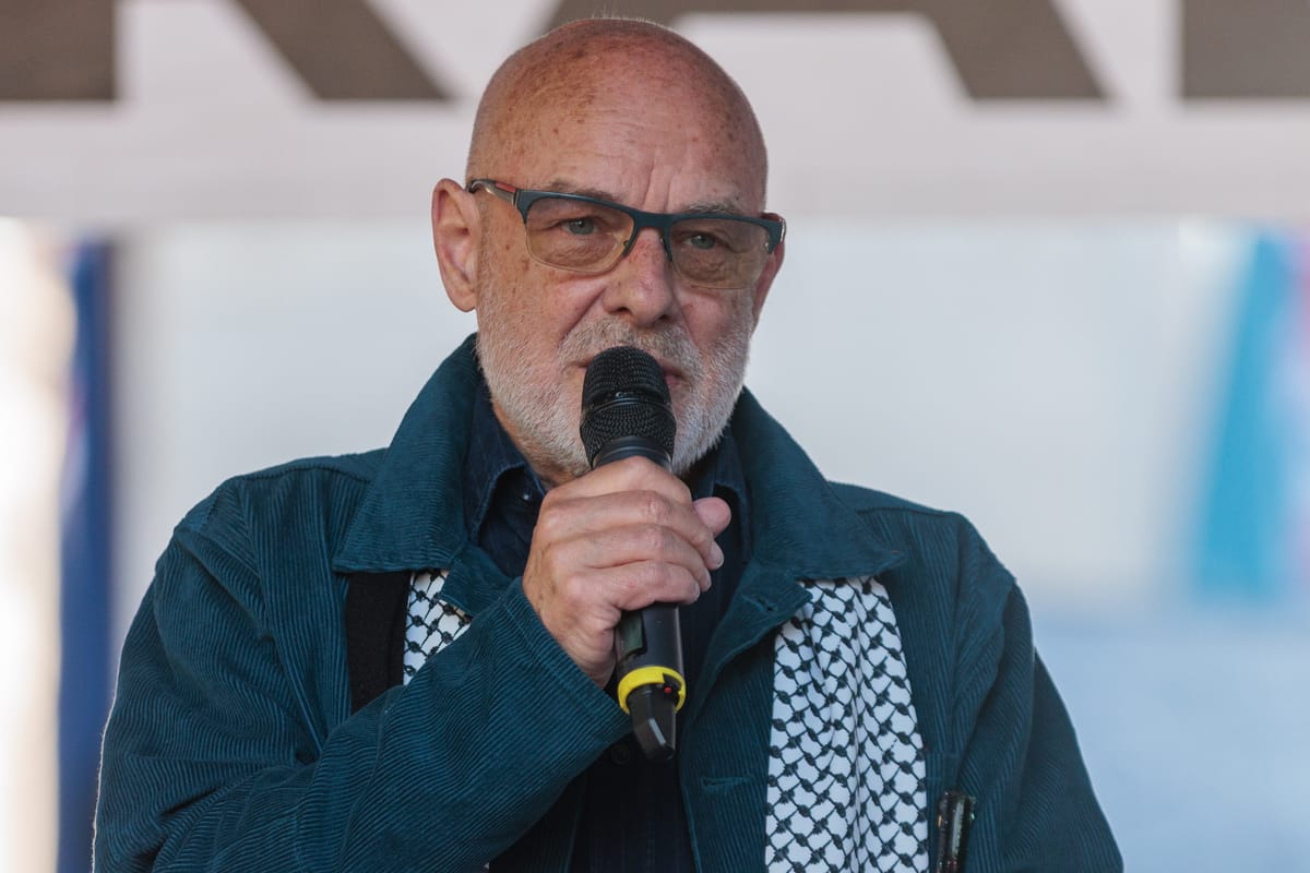 Brian Eno and 200+ Artists Urge British Museum to “Stop Erasing Palestine”