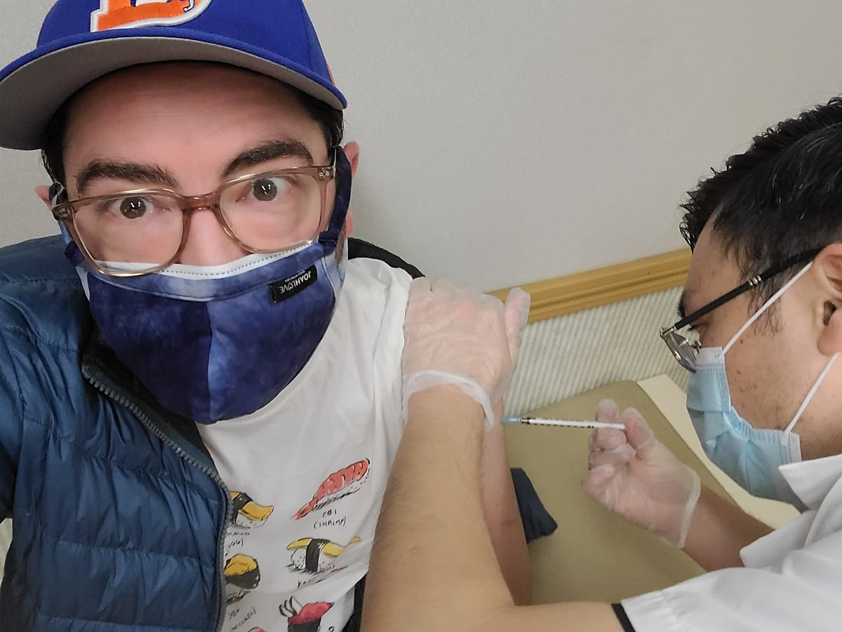 To Vaccine Selfie or Not to Vaccine Selfie?