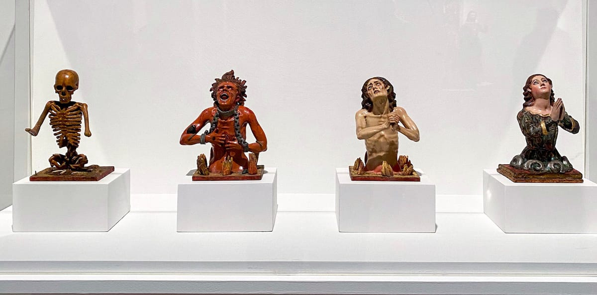 Lifelike Painted Statues Reanimate Museum Many Left for Dead