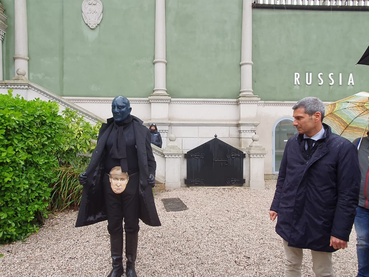 Ukrainian Actor Questioned by Police After Venice Biennale Guerrilla Performance