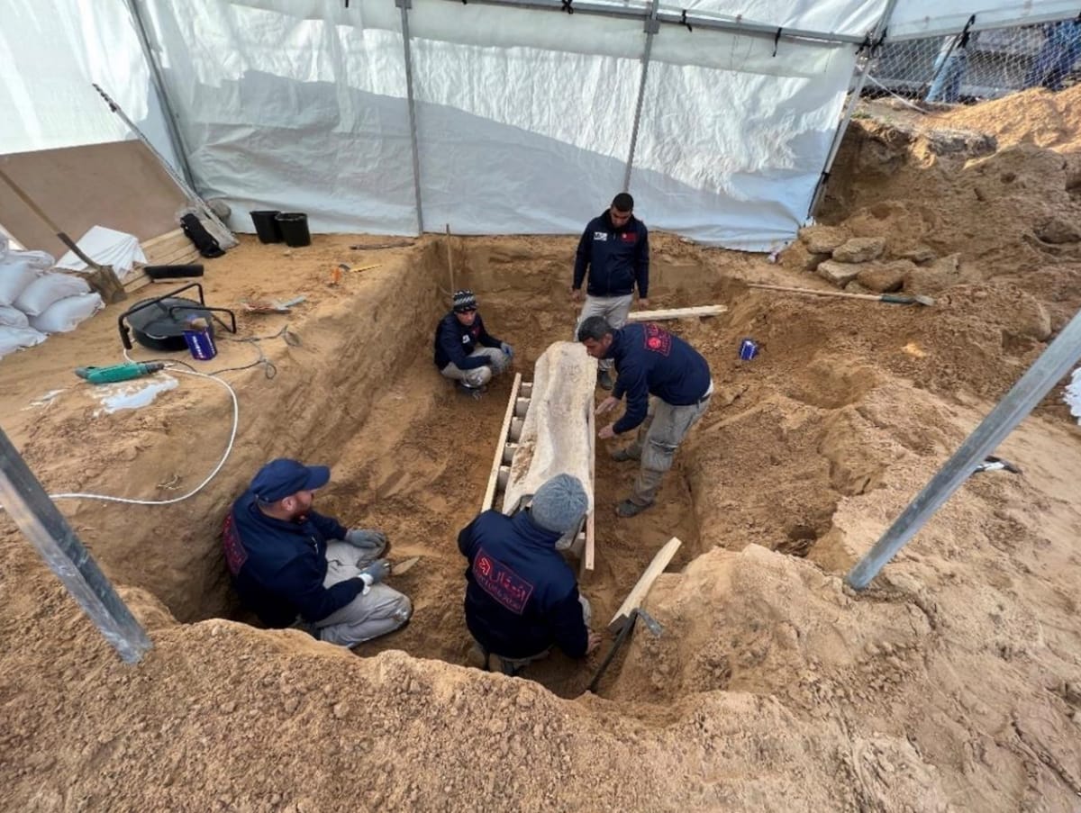 Over 100 Tombs Unearthed in Roman Cemetery in Palestine