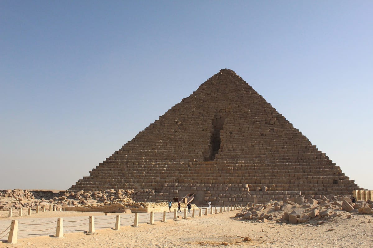 Archaeologists Slam Giza Pyramid Restoration Project