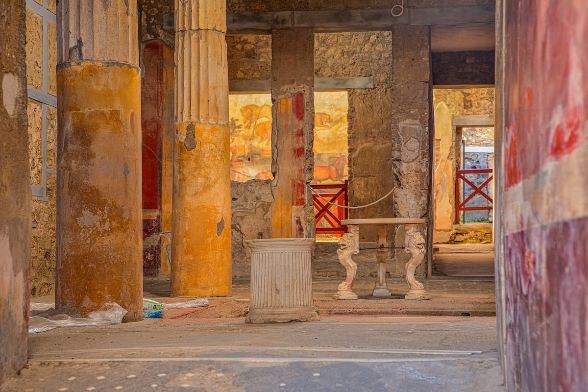 Tourist Detained After Vandalizing Ancient Pompeii House