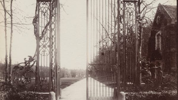 Eugène Atget, Readymade Icon