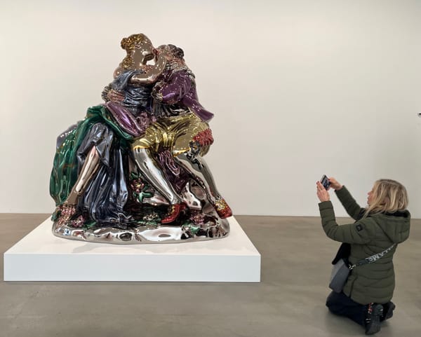 Jeff Koons’s Reflective Sculptures Mirror the One Percent