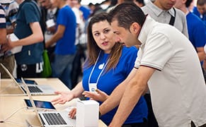 Designing an Exhibition? Take a Page from Apple