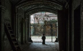 Does a Sculpture of Hitler Belong in the Warsaw Ghetto?