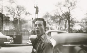 "I Noticed My Friends": Allen Ginsberg's Photography