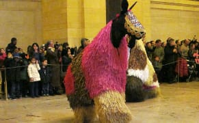 Nick Cave's Band of Horses Now Stampeding in Grand Central