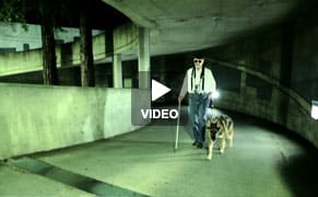 The Blind Photographer Takes Pictures Without Sight