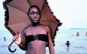 Photographing the 'Bronx Riviera,' New York's Unloved Beach