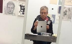 Selfies as the Other Side of the Mirror