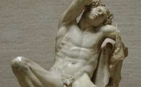 Man Breaks Statue in Quest for Selfie