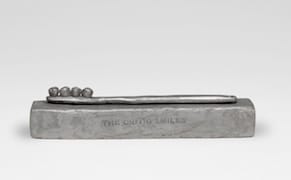 Jasper Johns Refuses to Play by the Book