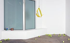 An Exhibition About Dogs That Barks but Doesn’t Bite