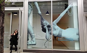 The (Un)Changing Portrayal of White Women in 100 Years of Advertisements