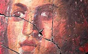 Beautiful Roman Frescoes Uncovered in the South of France