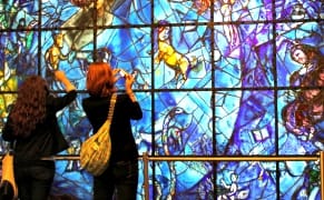 From a Synagogue to a Pizzeria, an Alternative Tour of Stained Glass in NYC